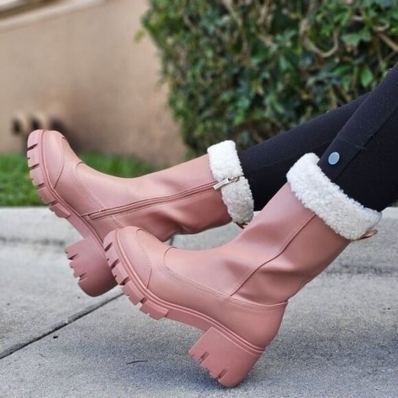 Women's Sherpa Faux Fur Ankle Boot Blush Color - Picture 1 of 6